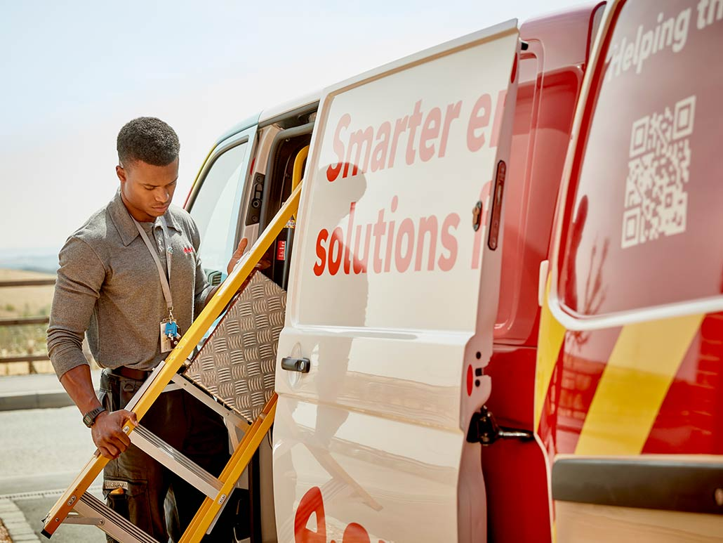 Man with ladder and a van