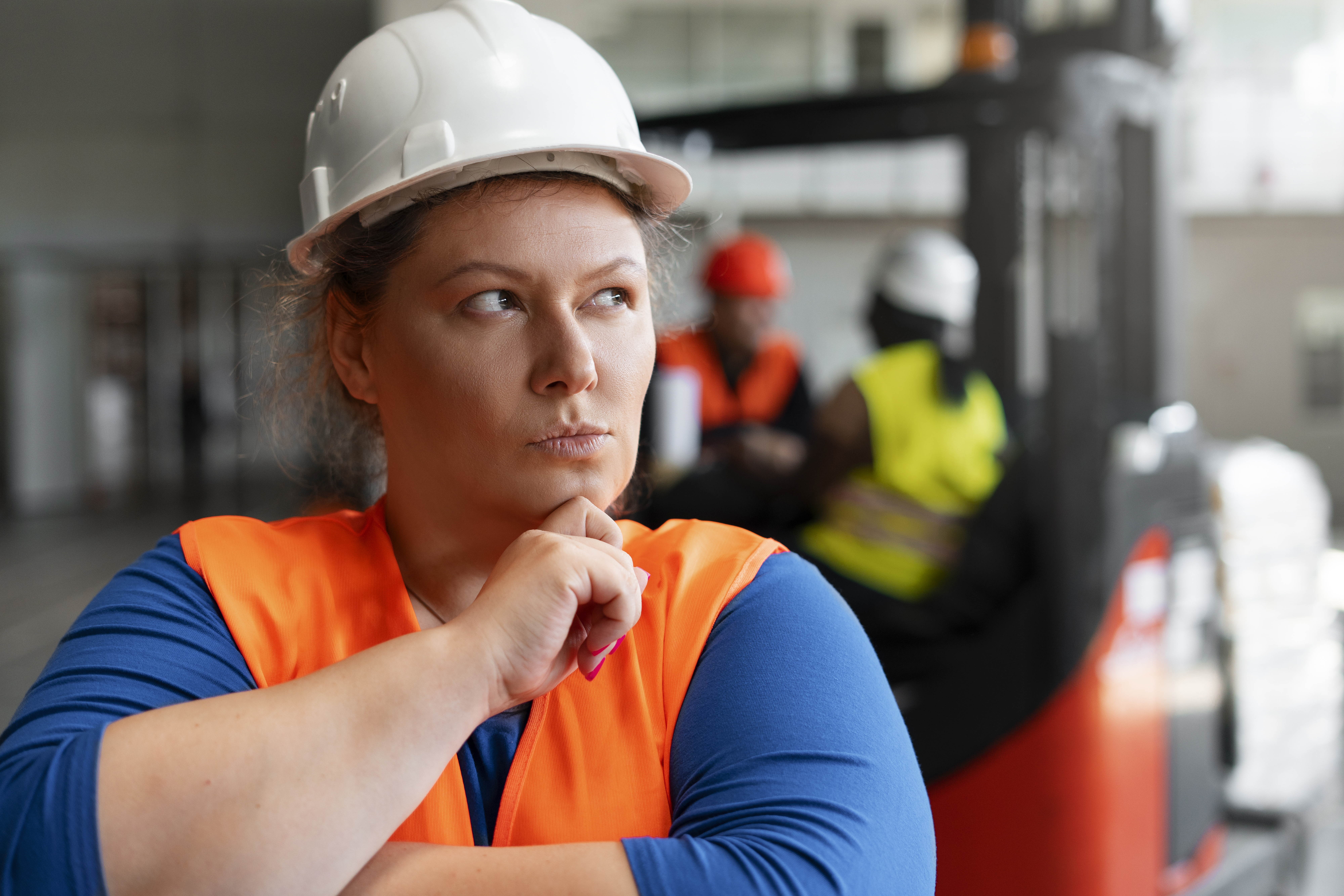 Medium shot plus-size people working in construction
